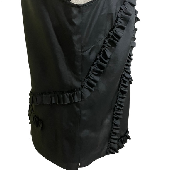 J crew womens blouse silk ruffles size 4. Black zipper on side. Sleeveless - Picture 5 of 11